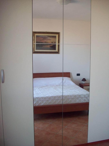 Bedroom 3, B&B Al Calypso, Mantua