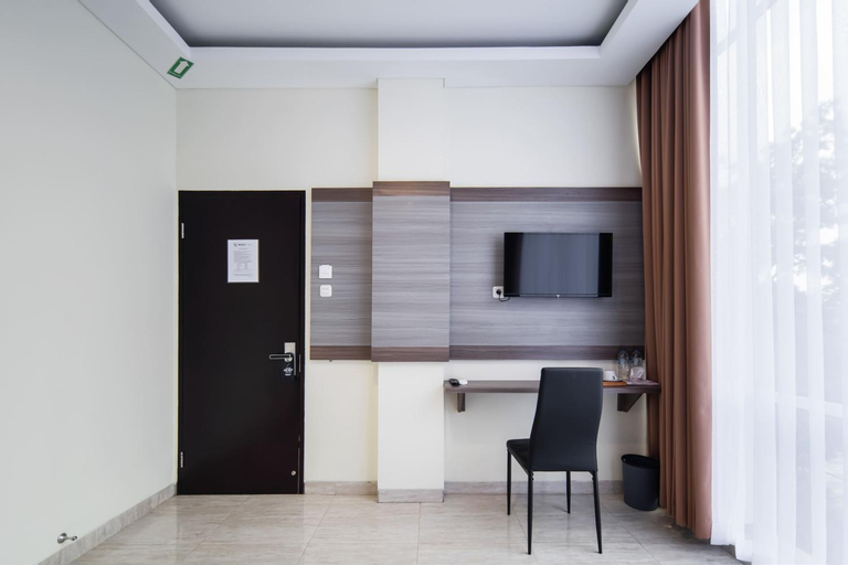 Dining Room 28