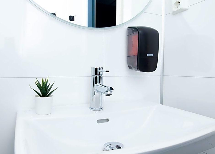 Bathroom 4, Narvik Hotel Wivel, Narvik