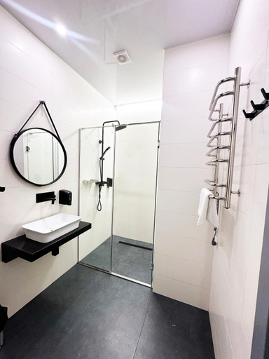 Bathroom 5, 612КМ, Stryis'kyi