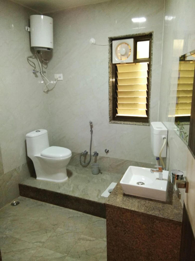 Bathroom 5, Hotel Bani Hashim, Ajmer