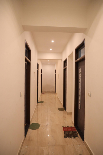 Public Area 3, Winter Mountain Resort, Ajmer