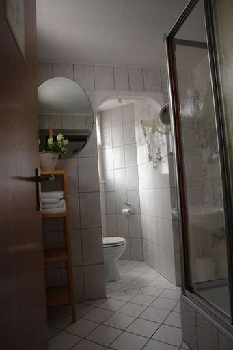 Bathroom 3, Jägerhof Kettwig, Essen