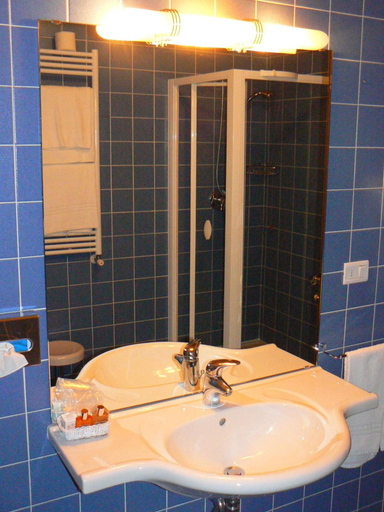 Bathroom 4, Hotel Due Torri Tempesta, Venezia