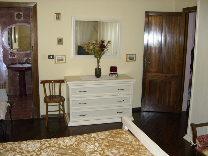 Bedroom 3, Sa Domu Sarda, Carbonia-Iglesias