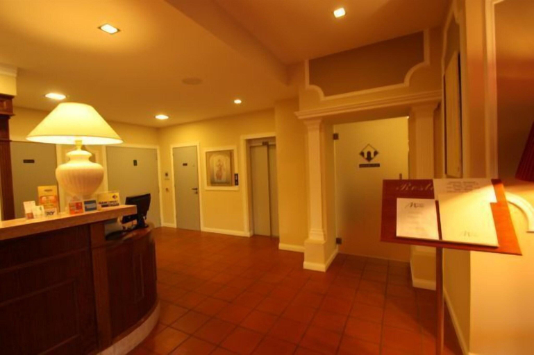 Public Area 2, Albergo Della Roccia, Parma