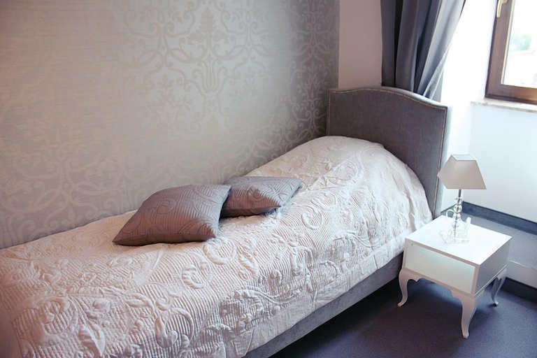 Bedroom 3, Willa Puck, Puck