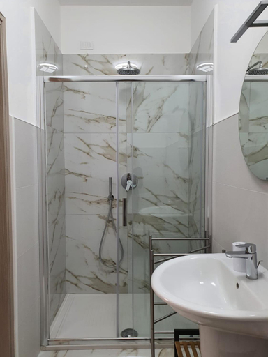 Others 4, B&B La Leggenda, Foggia