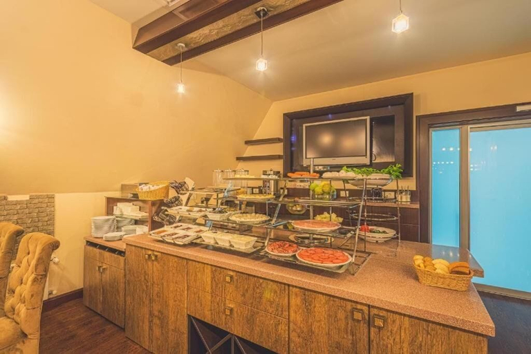 Food & Drinks 5, Pasage Hotel Baku, Baku