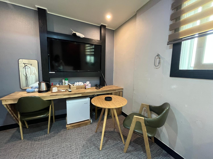 Others 3, Maldives Hotel & Hostel, Suyeong