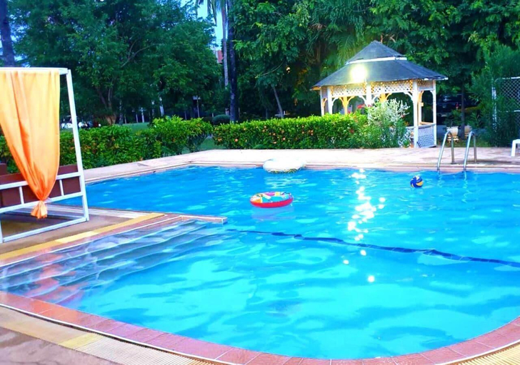 Sport & Beauty 4, Baan Golden Resort, K. Sam Roi Yot