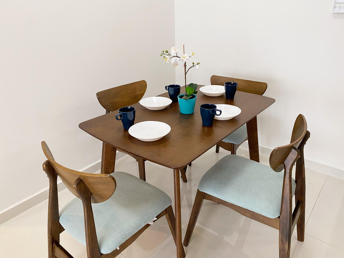 Dining Room 7
