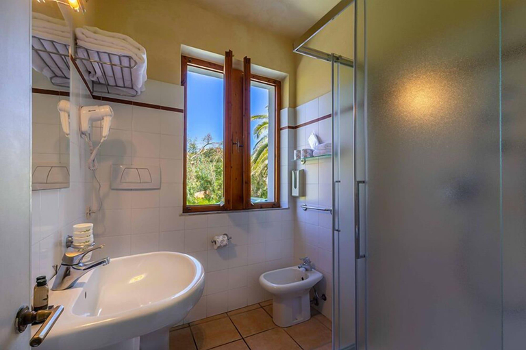 Bathroom 4, Hotel Cernia Isola Botanica, Livorno