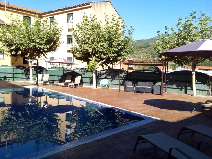 Exterior & Views, Apartamentos TurÃ­sticos Prado del Abuelo, Cáceres