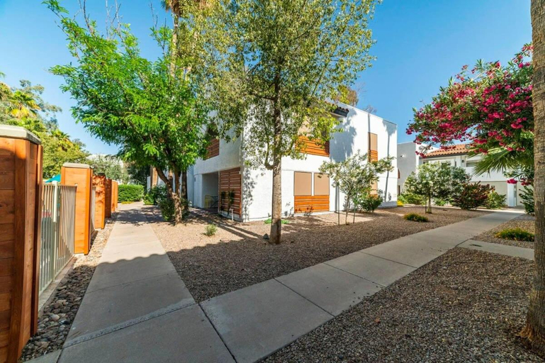 5, 37B- Casa Grande Condo full remodel w HEATED POOL, Pinal