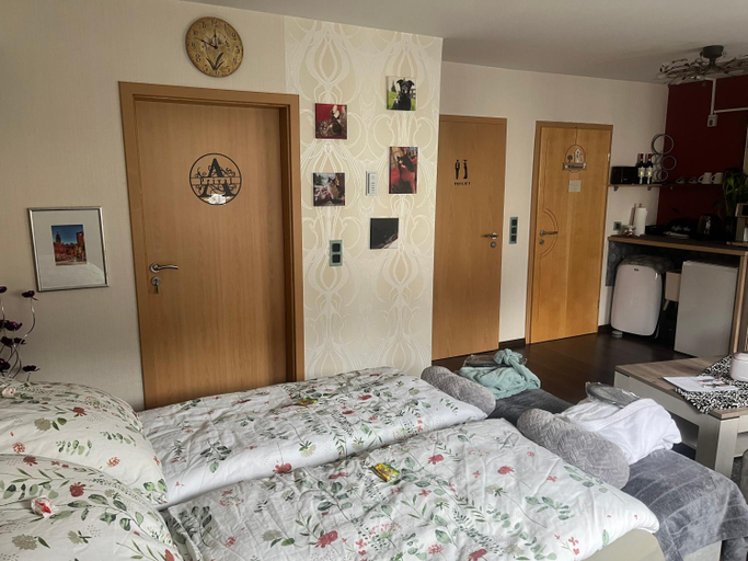 Others 2, Gastezimmer in Ratingen bei Dusseldorf mit einem Hauch Luxus, Mettmann