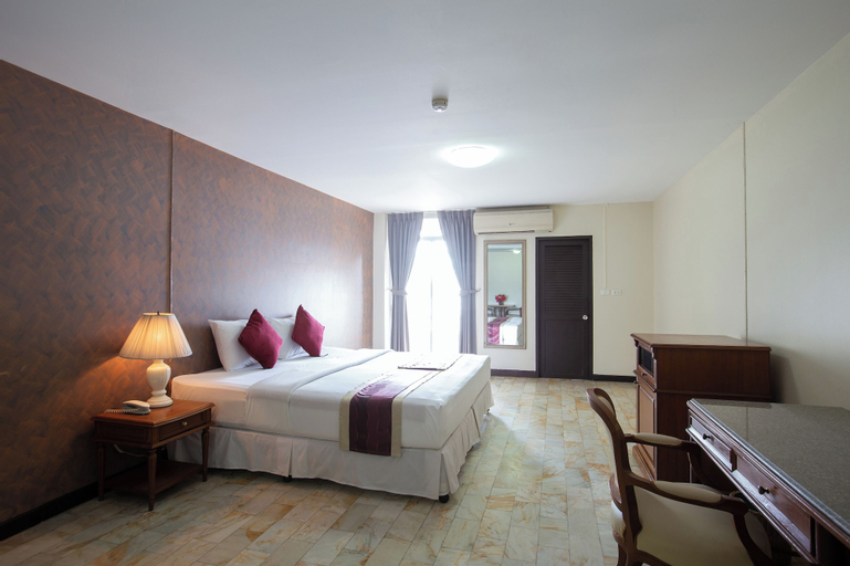 Bedroom 5