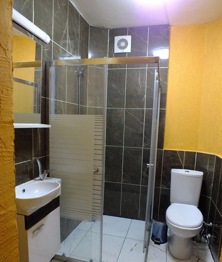 Bathroom 5, Artura Suite, Maltepe