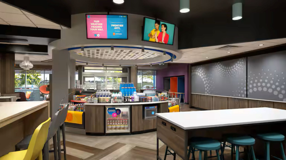 Food & Drinks 5, Tru By Hilton Yarmouth, Yarmouth