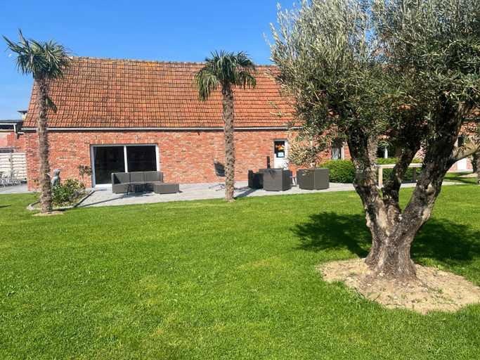 Others 5, B&B DeSo, West-Vlaanderen
