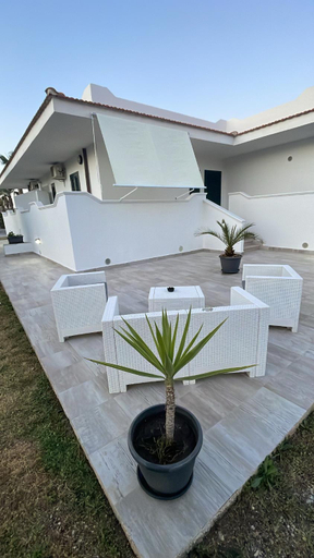 Others 4, Villa Angela, Foggia