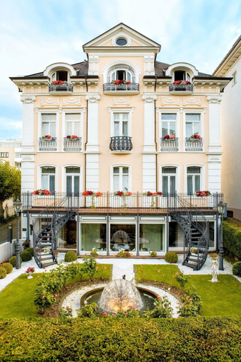 Exterior & Views 2, Hotel Villa Am Kurpark, Hochtaunuskreis