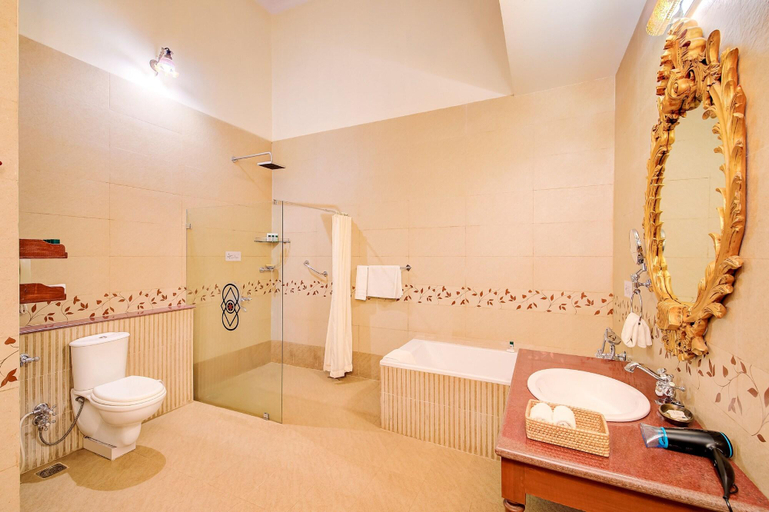 Bathroom 5, WelcomHeritage Shivavilas Palace, Bellary