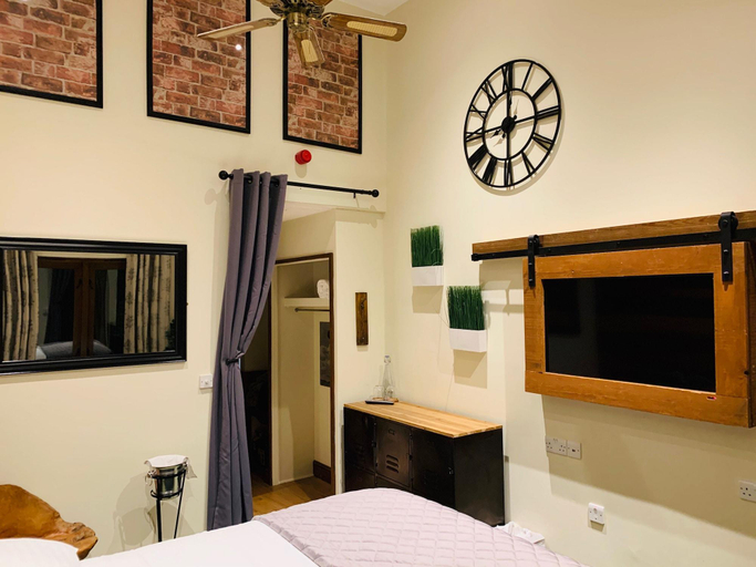 Bedroom 2, The Bull Inn Pub, West Berkshire