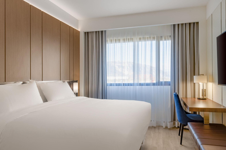 Bedroom 3, Ac Hotel By Marriott Saint-julien-en-genevois, Haute-Savoie