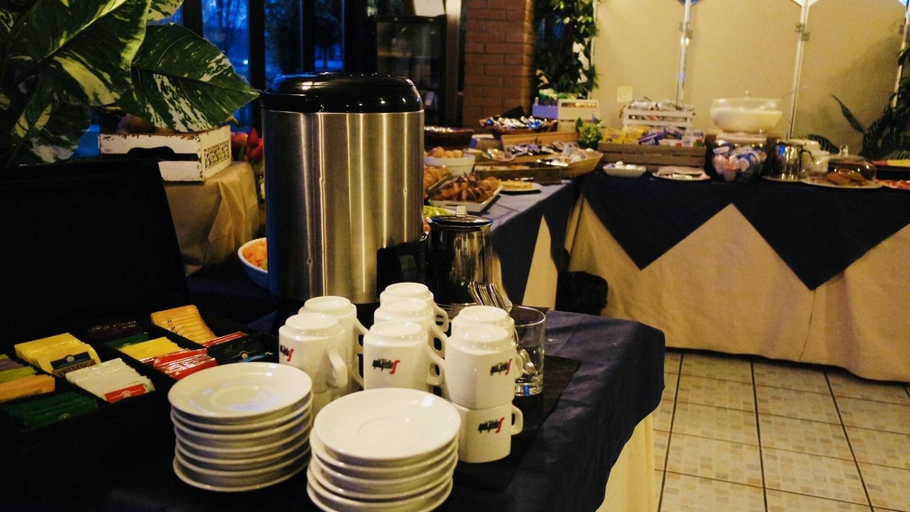 Food & Drinks 3, Albergo Della Roccia, Parma