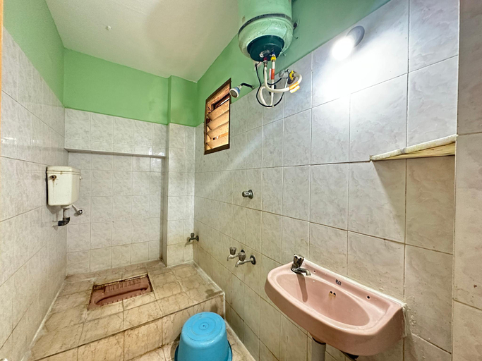 Bathroom 2