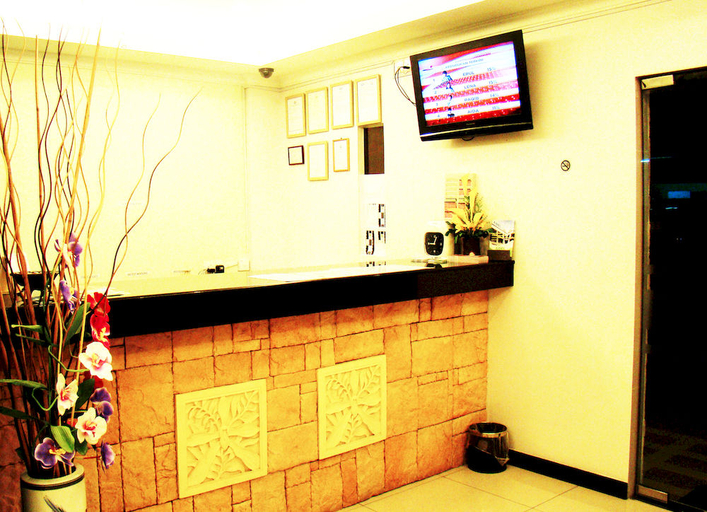 Others 5, Adel Hotel, Putatan