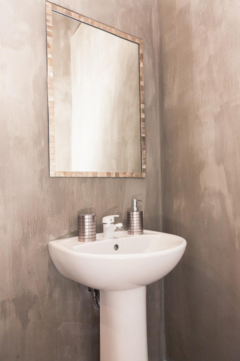Bathroom 1, Krasnodar Hostel, Krasnodar gorsovet