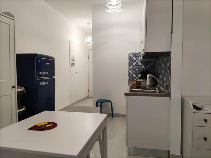 Others 3, Blue Moon Apartments, Messina