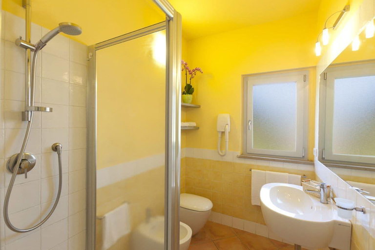 Bathroom 3, Pineta Residence, Grosseto