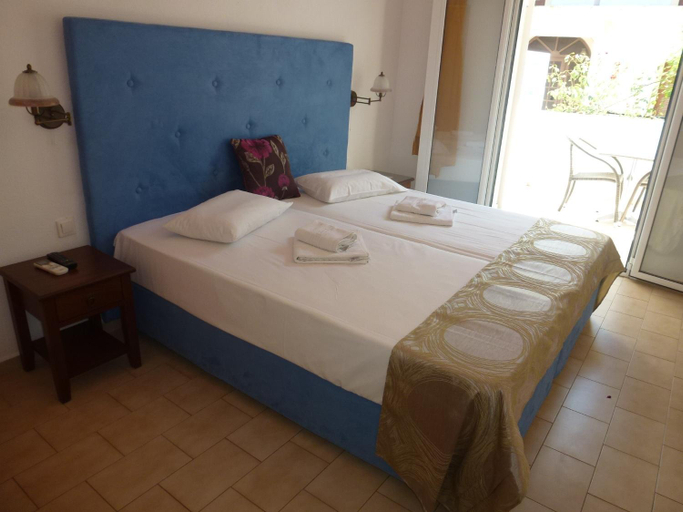 Bedroom 2, Galini Studios, Ionian Islands