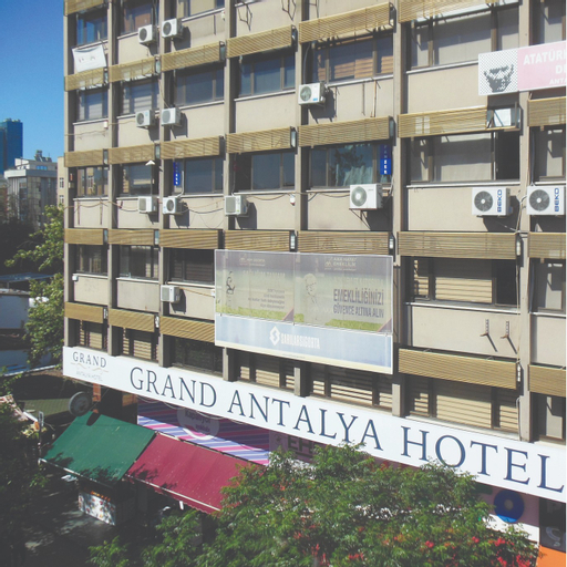 Grand Antalya Hotel, Merkez
