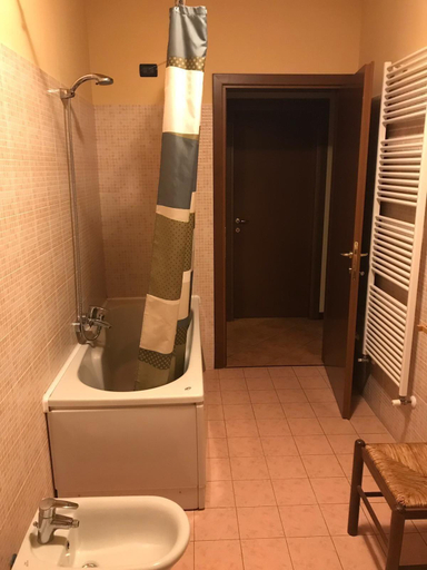 Bathroom 5, B&B Al Calypso, Mantua