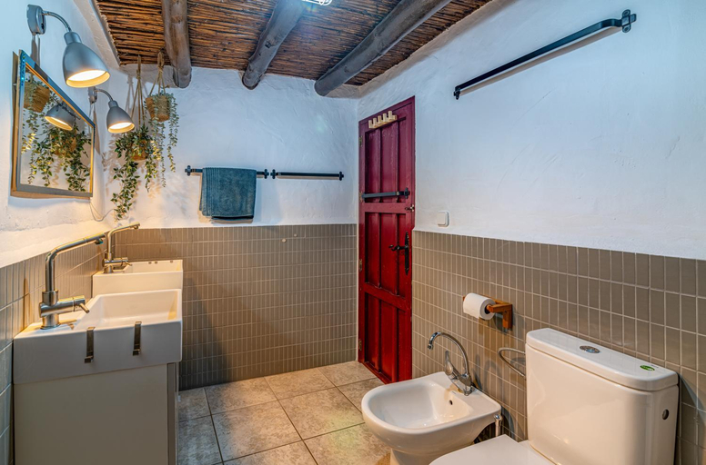 Bathroom 4, Finca el Agua da Vida, Málaga