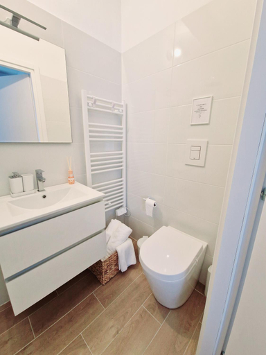Others 2, HomeAway Pescara Portanuova, Pescara