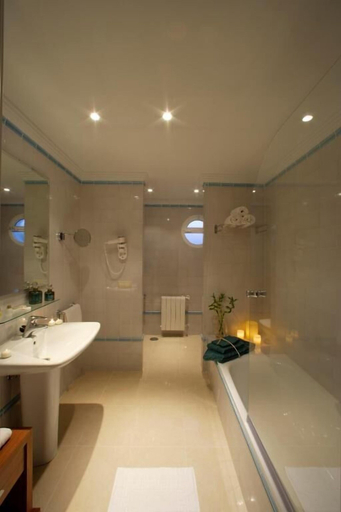 Bathroom, Marina Turquesa, Málaga
