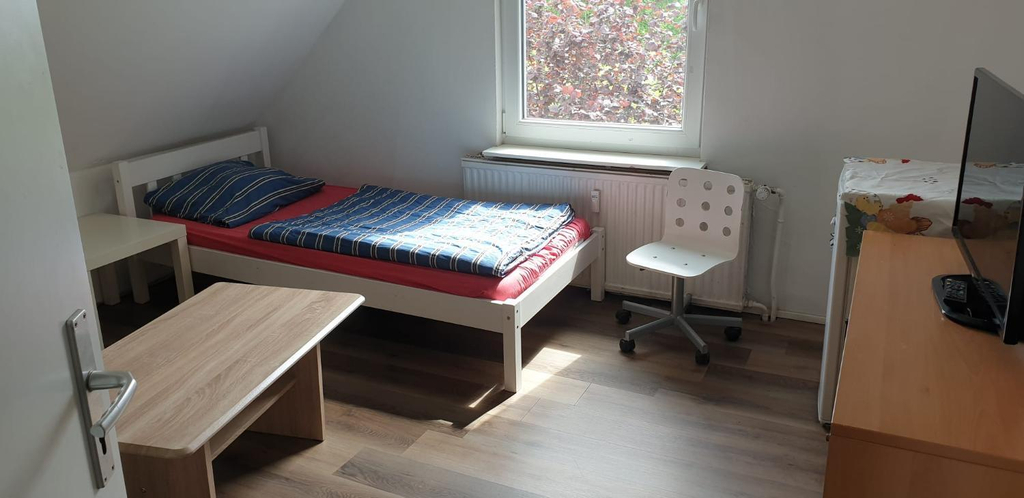 Others 3, Monteur-Zimmer Hager, Gütersloh