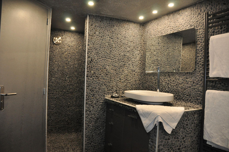 Bathroom 4, Villa Hippocampe, Var