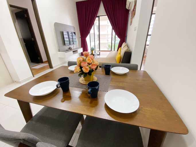 Dining Room 10