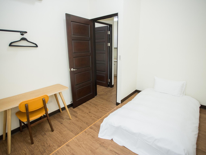 Bedroom 16