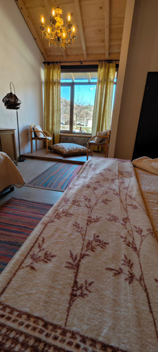 Others 3, Chateau Orman
