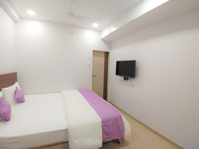 Bedroom 3, Hotel Mangal Residency, Pune
