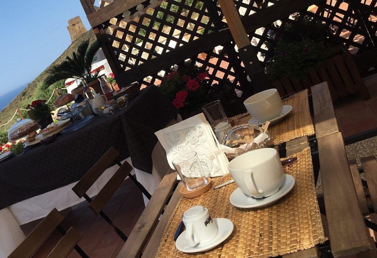 Food & Drinks 5, B B La Torre, Agrigento