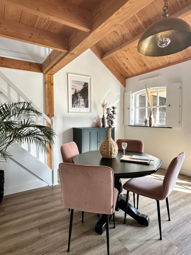 Others 3, Noxem b&b, Haarlemmermeer