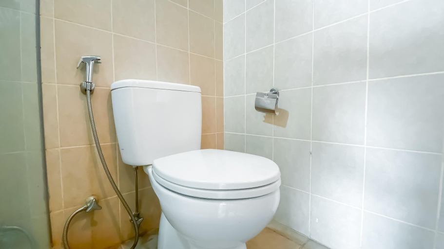 Bathroom 10